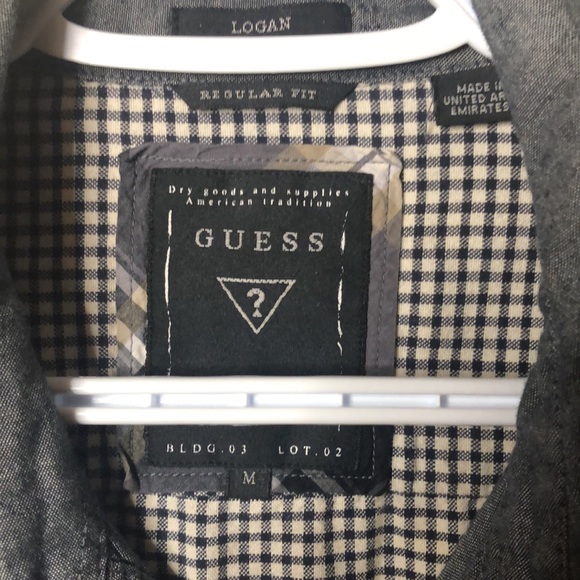 Guess regular fit Logan button up - Picture 2 of 3